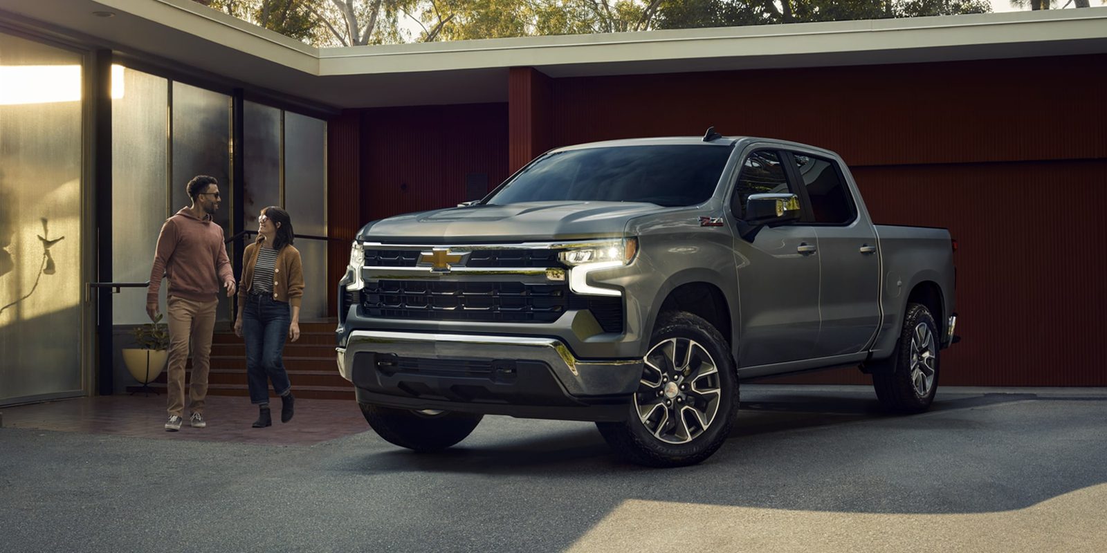 September Silverado vs. Sierra deals: Which engine gives you the best value?
