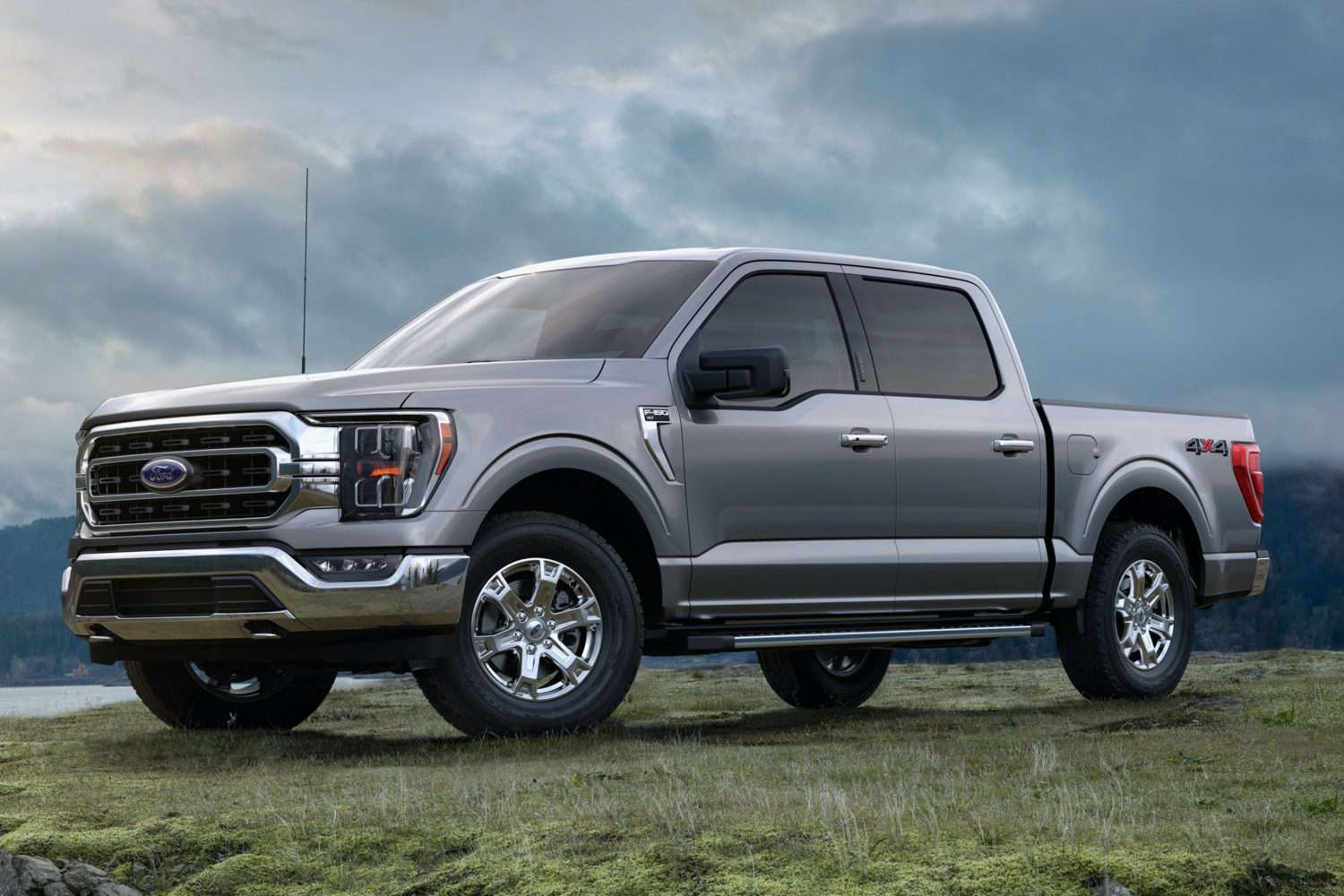 Ford 8-Inch SYNC Recall: Camera Menu Can Cover Reverse View on F-150 and F-250