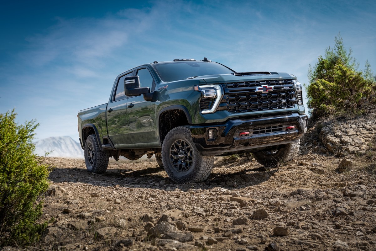 2027 Chevy Silverado HD Pricing: 8.3L Duramax Option Is $11,400